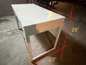 White Wood Grain Desk with 2 Drawers and Metal