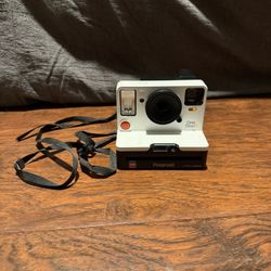Polaroid Camera 