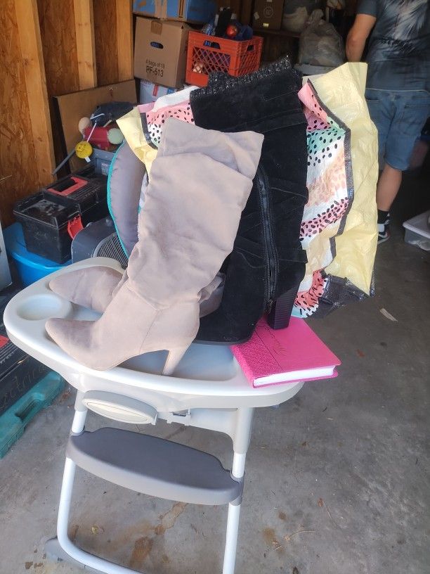 2 Pair Women Boots Good Condition Size 61/2
