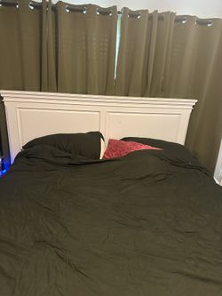 King Bed frame 2 Night Stands