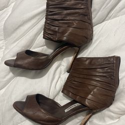 Manolo Blahnik Brown Leather Peep Toe Heels Size 40