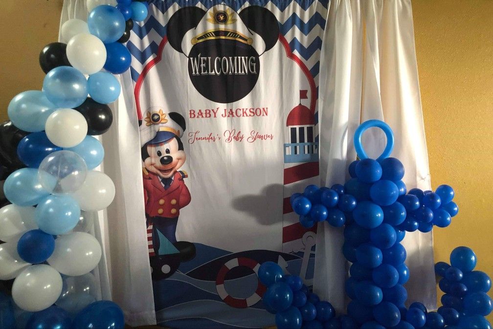 Balloons garland and anchor