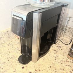 Hamilton Beach coffeemaker (brewer and k-cup)
