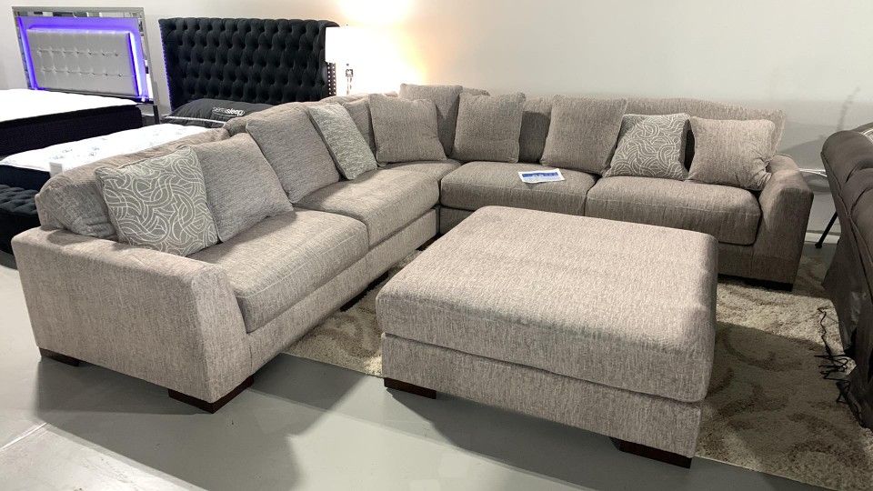 Deep Cushion Ashley Symmetrical Grey 5 Piece Sectional| Regent Park