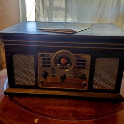 Victrola 6 In 1 Nostalgic Entertainment Center
