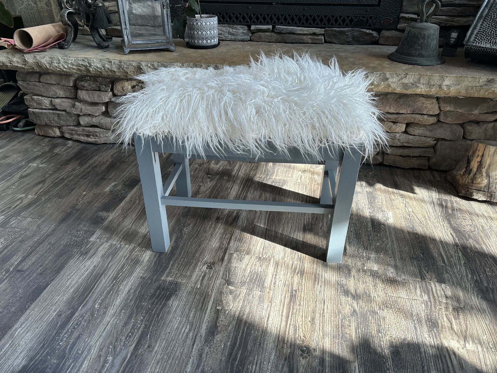 Long Hair Bench