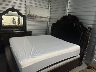 Black King bedroom set