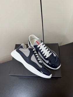 Prada cups (10.5)