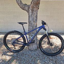 TREK ROSCOE 6 MOUNTAIN BIKE 27.5 INCH 10 X 1 SPEED DROPPER POST SEAT LIKE NEW
