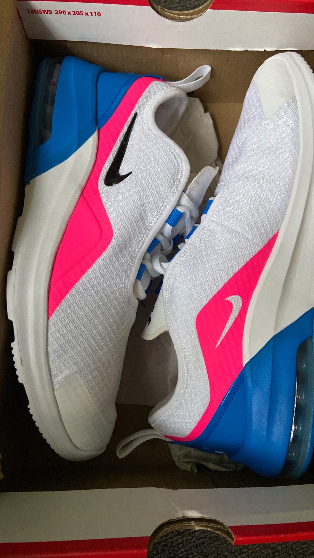 New Nike air max big kids/girls 6.5