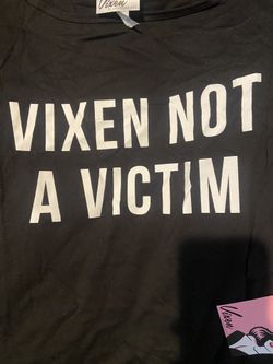 Womans Vixen XL Shirt 