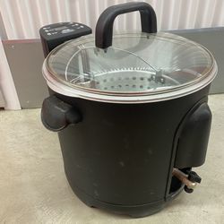 Electric turkey fryer, seafood kettle, boiler, clam bake, master built. kitchen, cooker, deep fryer. 