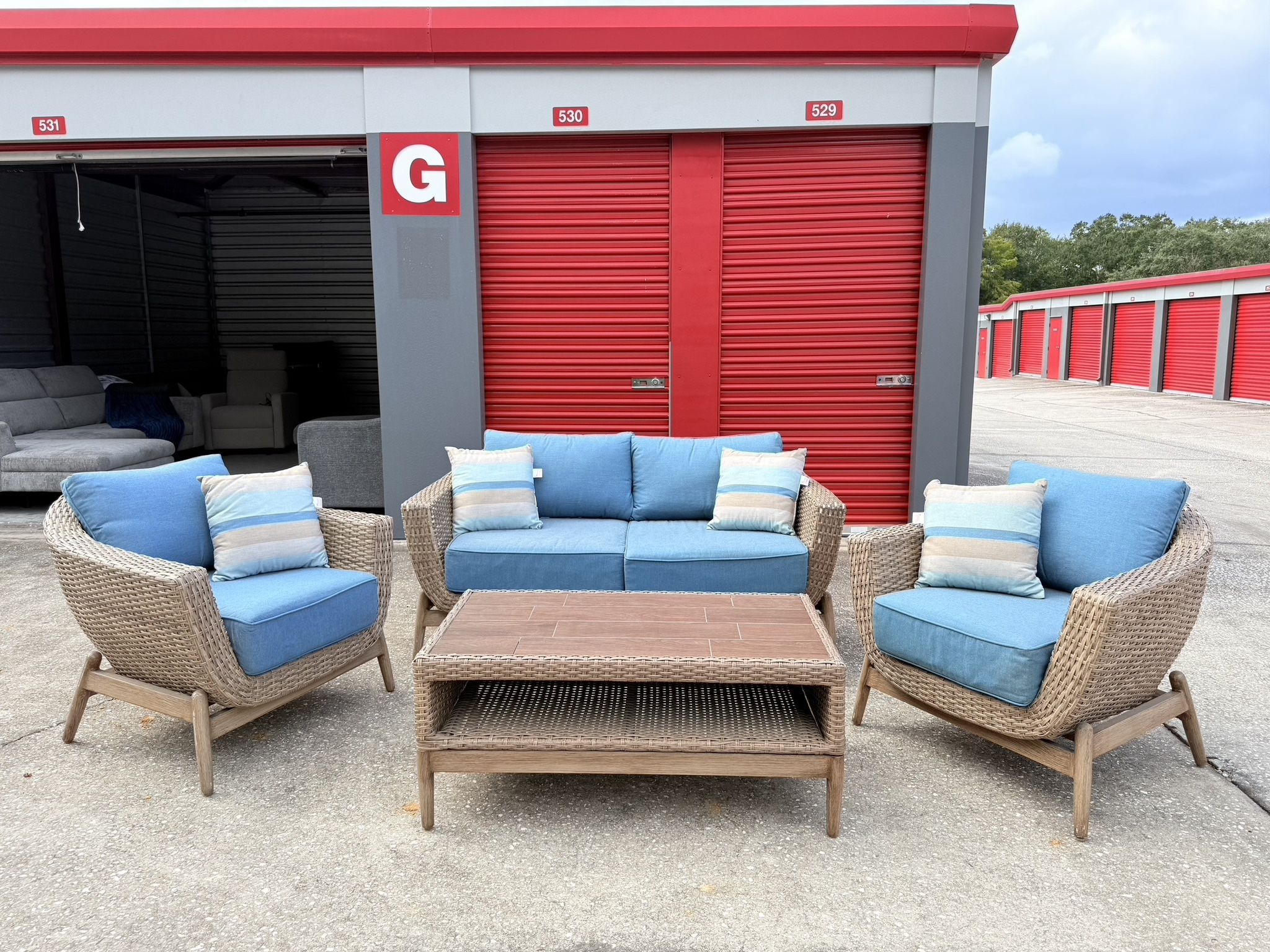 OUTLET | COSTCO 4-piece Woven Outdoor Patio Seating Set