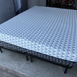 Layla Mattress - Queen