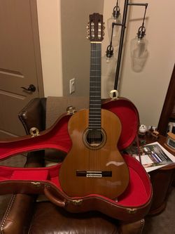 Vintage 1972 Eduardo Ferrer Handmade Spanish Guitar – Granada, Spain