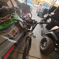 Selling Wheelie bike 