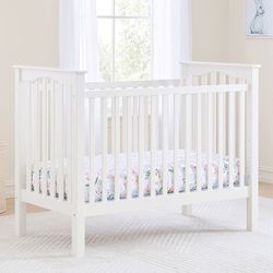 Pottery Barn Kendall Convertible Crib, White 