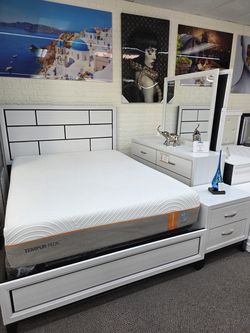 ππ Bedroom Set Queen 4-Pcs/ Mattress and Boxspring Included
