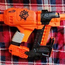 Nerf Zombie Strike Survival System Nailbiter Blaster