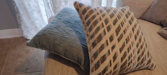 6 18x18 sofa pillows