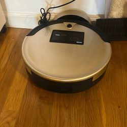 PetHair Gold Auto Charging Robotic Vacuum