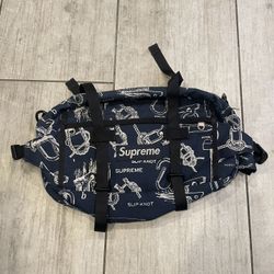 Supreme Slip Knot Belt Bag 