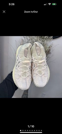 Yeezy 350 V2 compact kids size 2.5 youth unisex