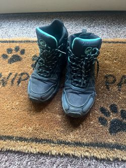 8m women’s hiking boots