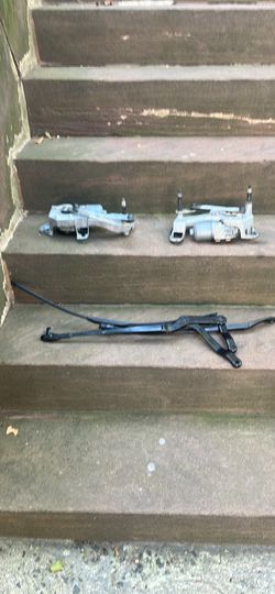 2007-2013 Mercedes-Benz S5 50 Windshield Wiper Motor With Linkage