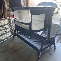 Baby Bassinet Bedside Sleeper – Adjustable Height with Storage Shelf