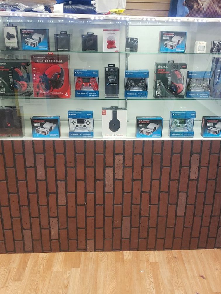 Nintendo Mini, Ps4 Controllers, Beats Headphones And More
