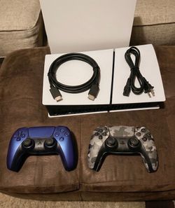 PS5 slim digital 1TB with box used for 3 month