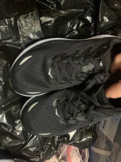 Hoka Clifton 8