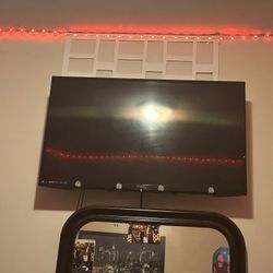 43 Inches Smart Tv  $150 