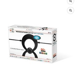 Antennas Direct ClearStream MAX-V Indoor Outdoor HDTV Antenna, UHF VHF, Multi-Directional, 60+ Mile Range - UHD 4K, NEXTGEN TV Ready, Black