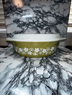 Pyrex Crazy daisy casserole