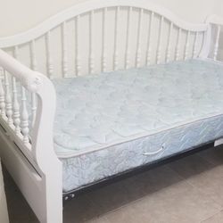 Very nice single bed need to go asap by Sunday is gone no room in the storage. Very comfortable $150 or best offer....