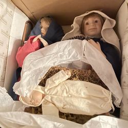 Nativity doll set