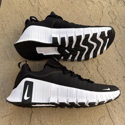 New Nike free Metcon 6 black white workout gym shoes Women’s 11, Men’s 9.5