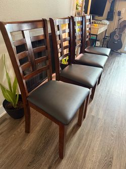 Set of 4 Wood Dining Chairs with Cushioned Seats