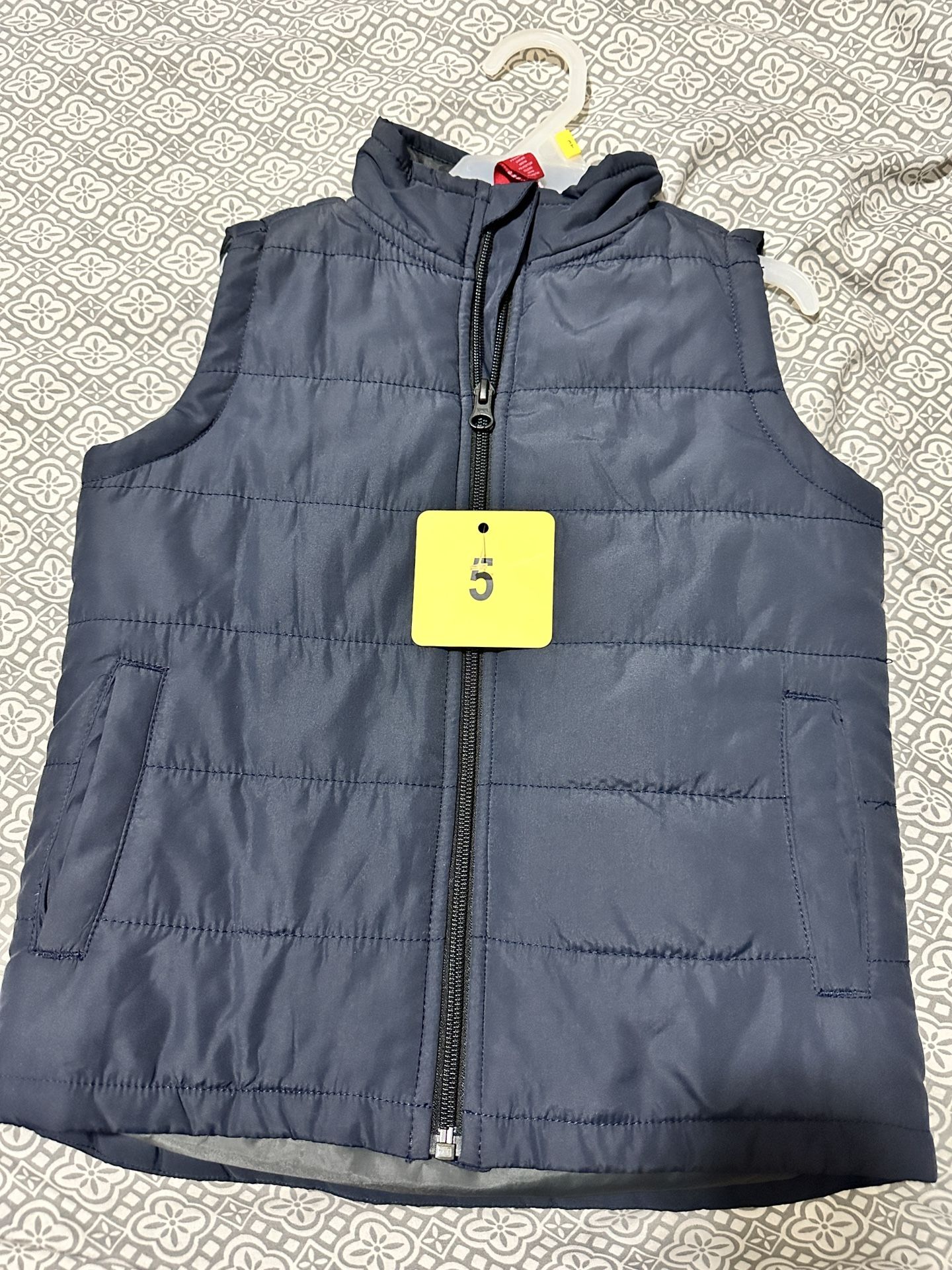 Puffer Vest, Boys Size 5, Union Bay