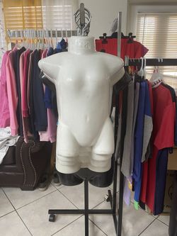 Kids And Mannequin