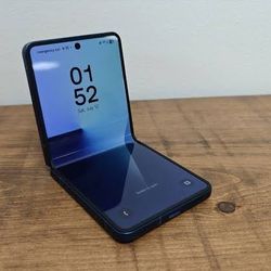 Unlocked Samsung Flip 7