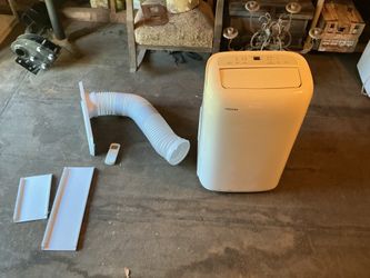 Air conditioner on wheels 3 of them like new