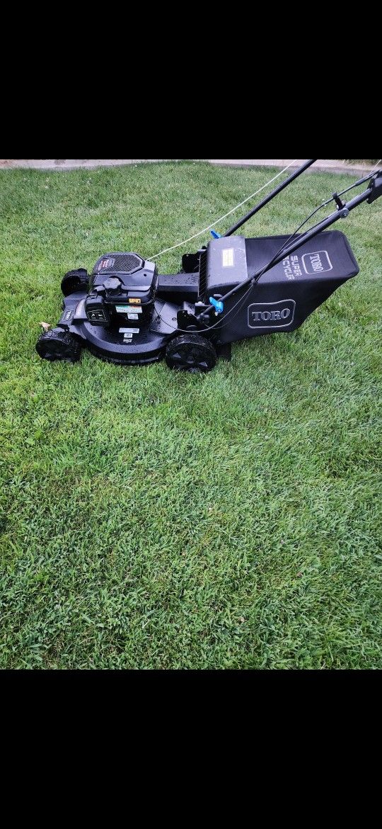 TORO SUPER RECYCLER 21 INCH SELF PROPEL MOWER! LIKE NEW! 