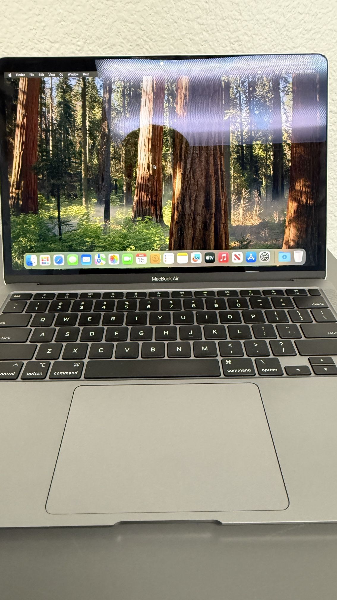 MacBook Air 13.3” (2020, Purchased 2022) – 500GB SSD, Excellent Condition