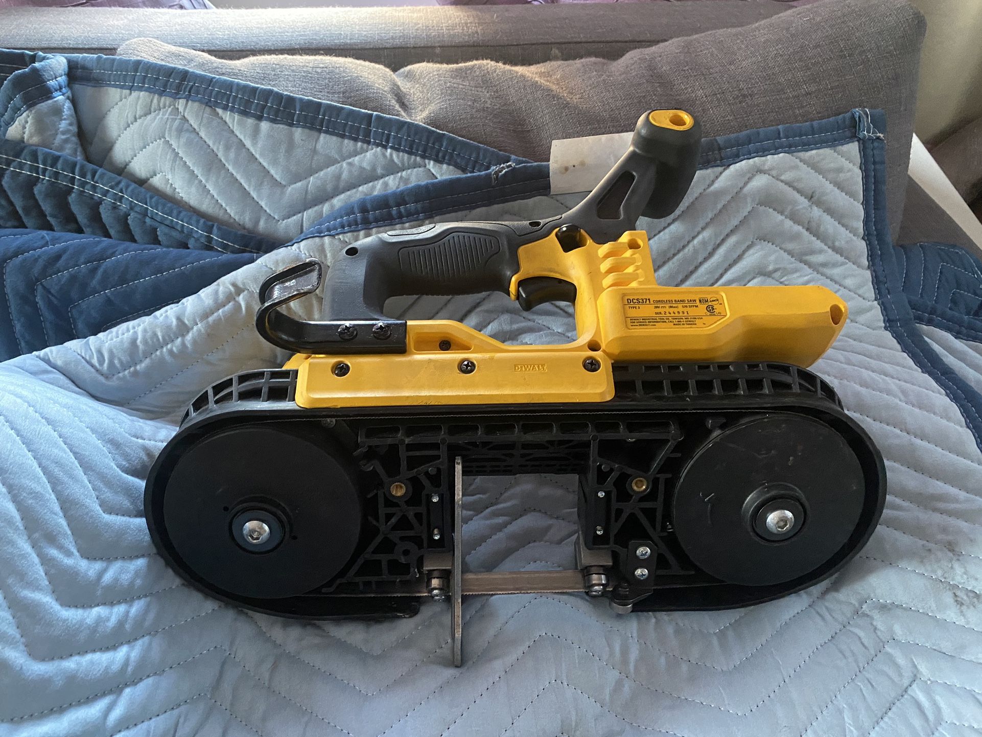 DeWalt Cordless Bandsaw