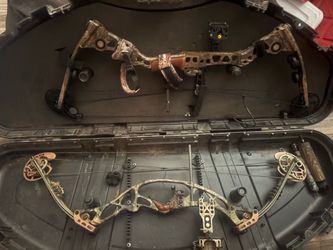 Hunting bows and Case