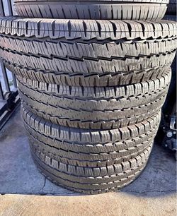 235/85/16 Goodyear Tires 🛞 con 80% de vida las 4