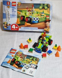 Lego 10766 Toy Story 4 Woody and RC set